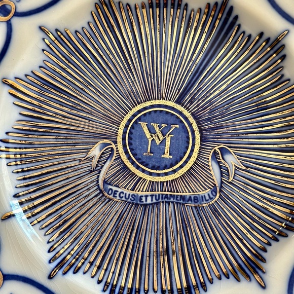 4 Flow Blue Martha Washington Chain of States Plates - Picture 9 of 9